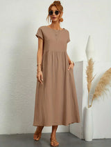 Lora | A midi dress with timeless elegance