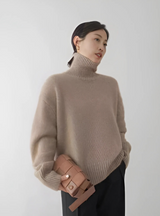 Elia | Turtleneck Sweater
